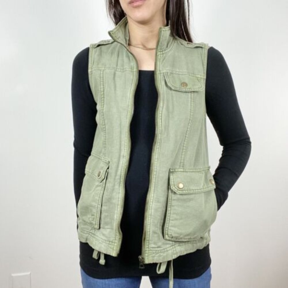 ❗️𝗣𝗥𝗜𝗖𝗘 𝗗𝗥𝗢𝗣❗️ Lucky Brand Army Green Utility Vest